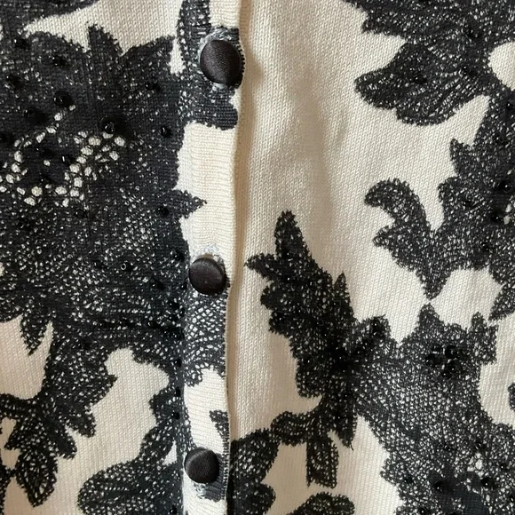Worthington sweater. Cardigan. Silk. Beaded. Embroidered.  Size L. - Picture 7 of 9